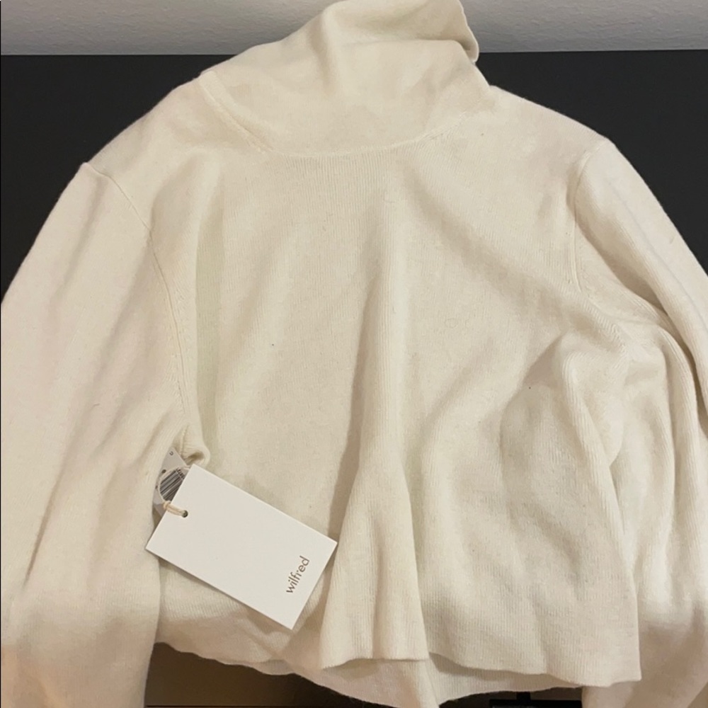Wilfred cropped turtleneck sweater